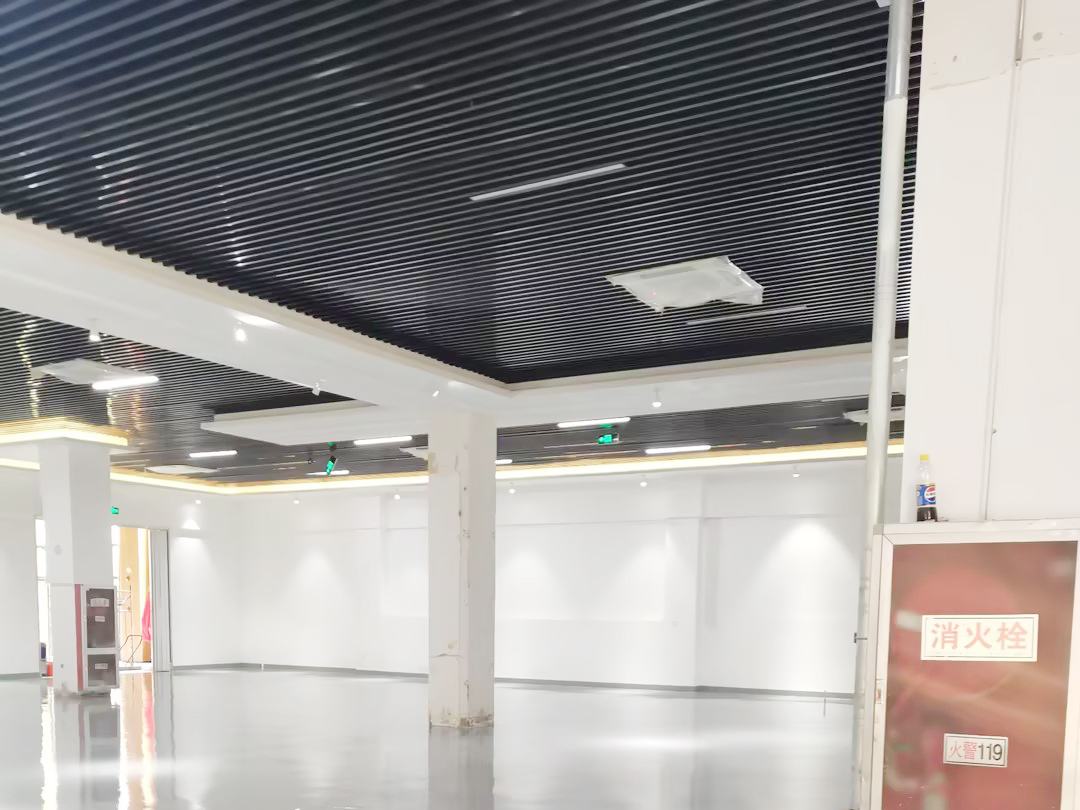 合肥蜀山區(qū)大束科技車(chē)間廠房頂面維修改造工程(圖2) c42f8c054ded7ea9cb8eef7f0fe670cc_compress 副本.jpg